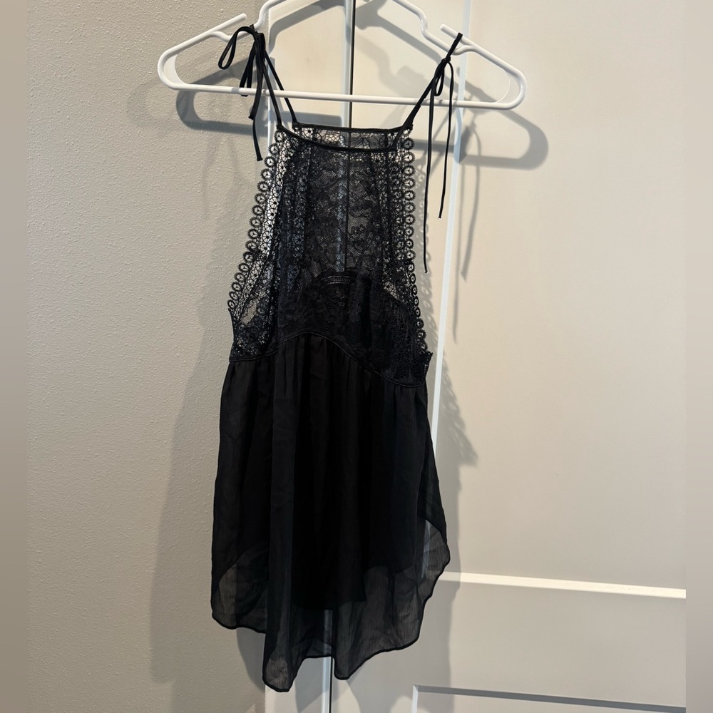 Victoria’s Secret Baby-doll, size Small